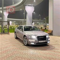 کرایسلەر 300